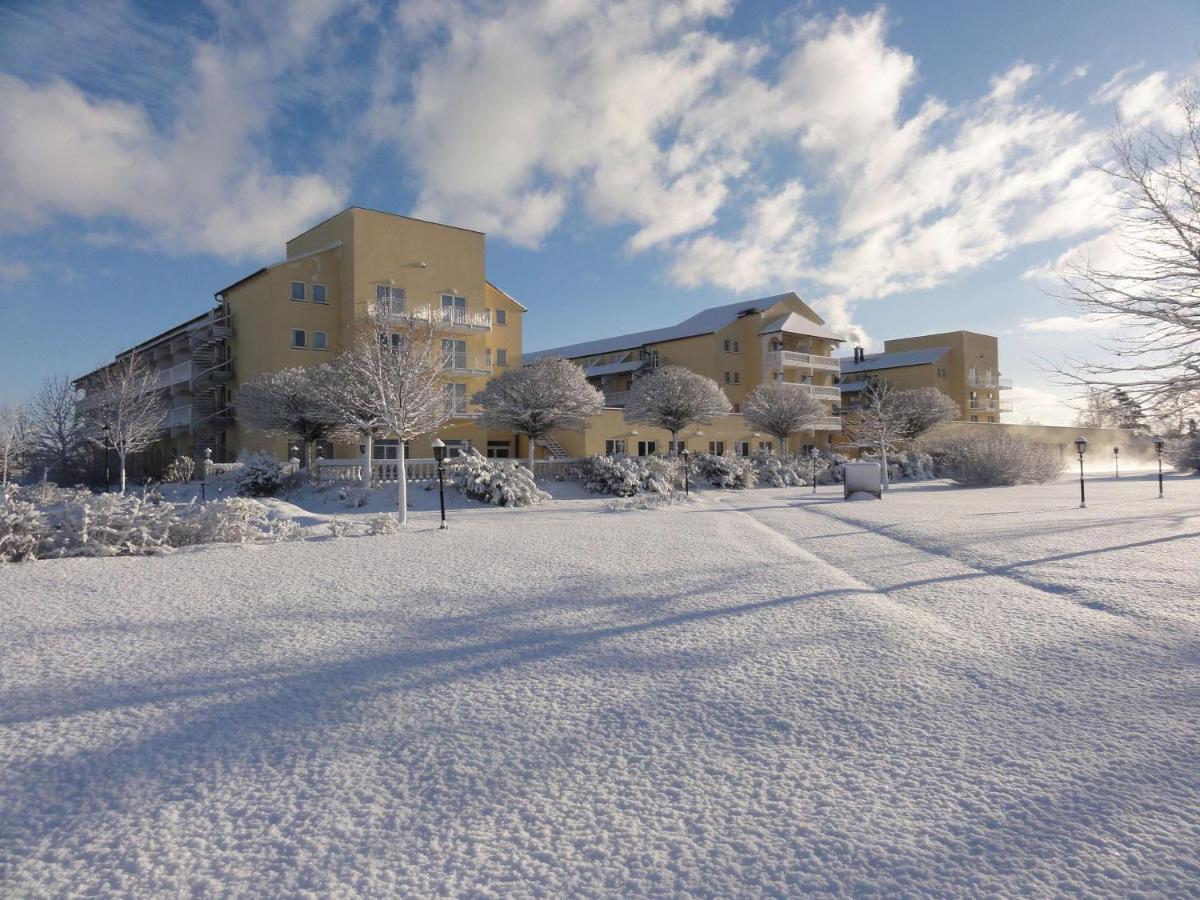 Dorint Marc Aurel Spa & Golf Resort Бад-Геггинг Экстерьер фото