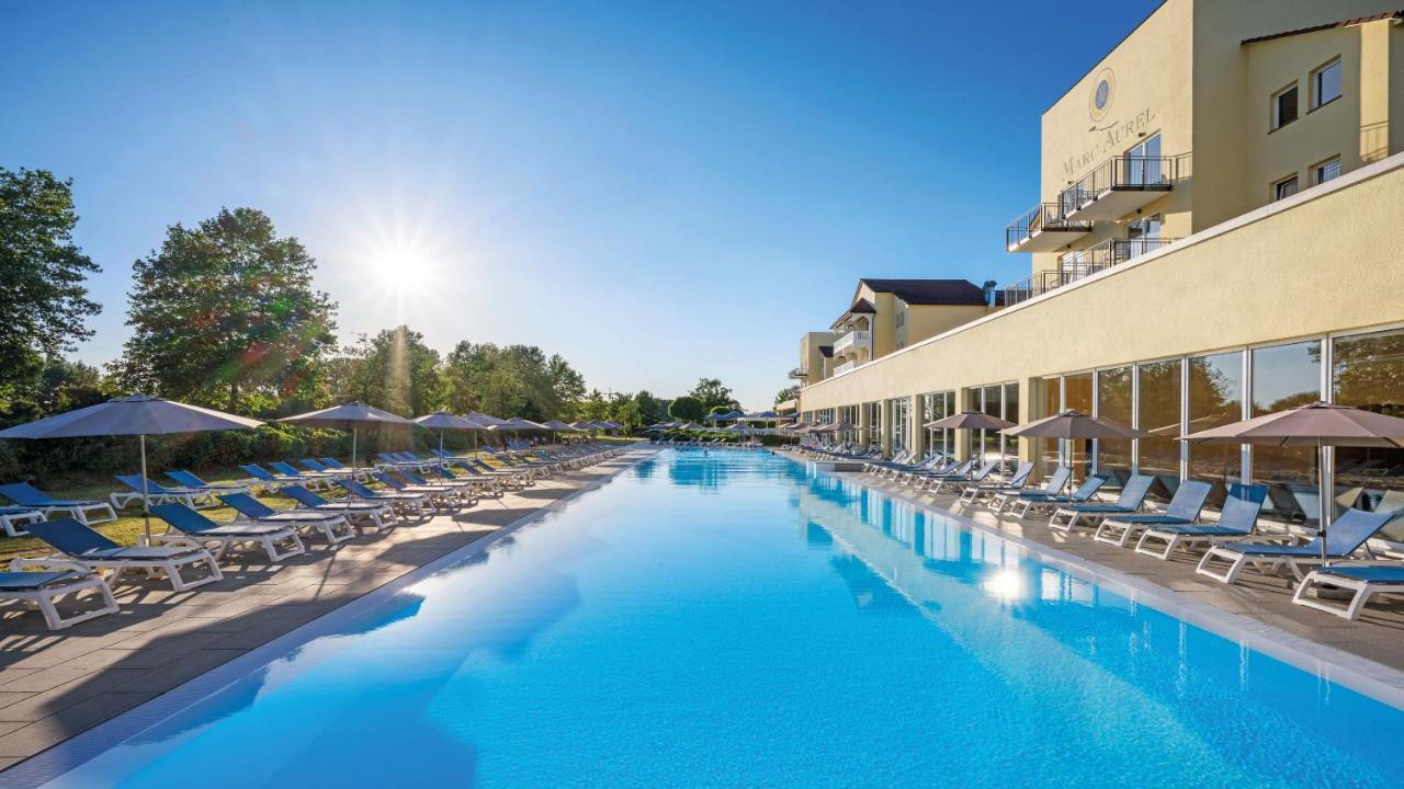 Dorint Marc Aurel Spa & Golf Resort Бад-Геггинг Экстерьер фото